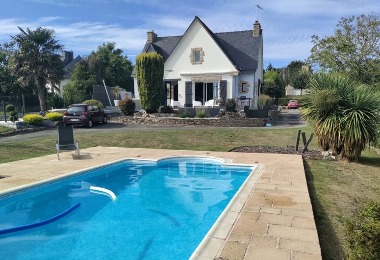 Maison individuelle avec piscine